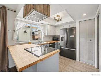 474 Carr St, Lakewood, CO 80226