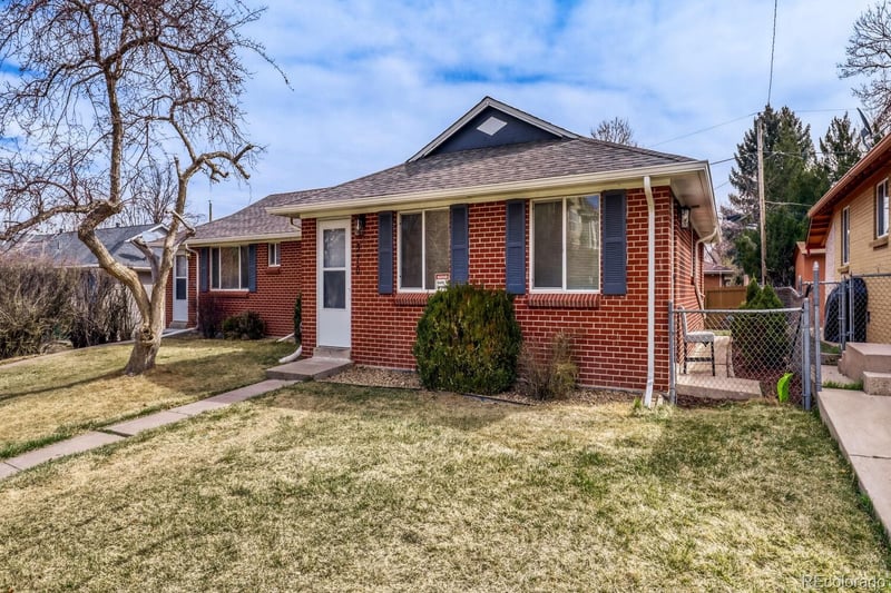 370-372 Dayton St, Aurora, CO 80010