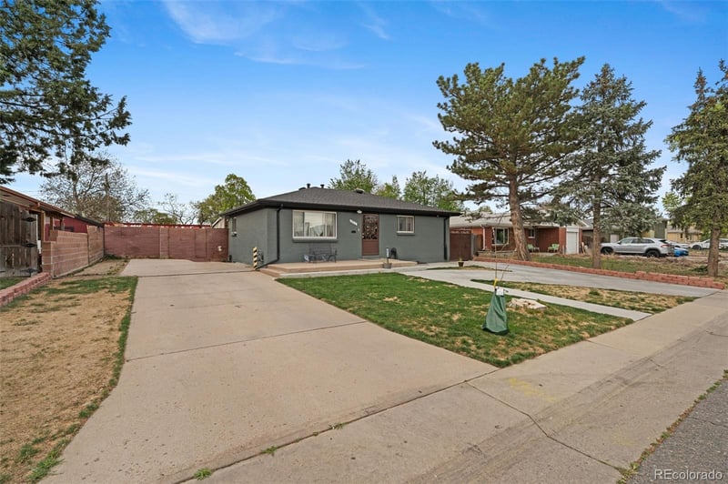 3017 Cimarron St, Aurora, CO 80011