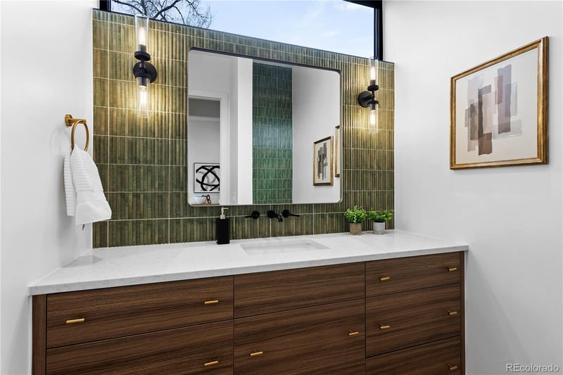 2701 Cook St, Denver, CO 80210