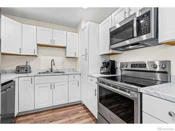 260 Ley Dr, La Salle, CO 80645