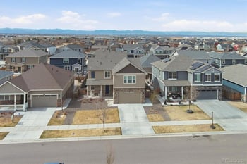 6047 Halifax Ct, Aurora, CO 80019