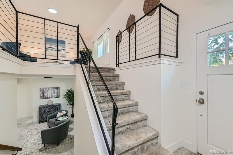 1702 Naples St, Aurora, CO 80017