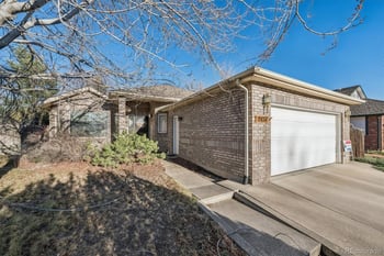 2434 Maplewood Cir, Longmont, CO 80503