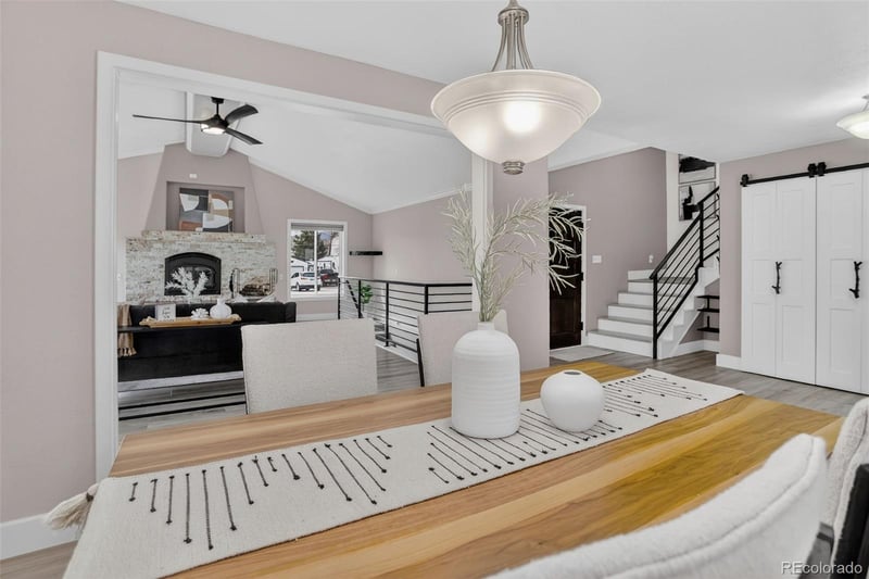 8226 S Dover St, Littleton, CO 80128
