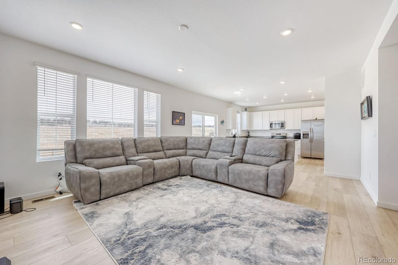 340 Paloma Way, Elizabeth, CO 80107