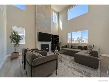 364 Rustic Barn Ln, Berthoud, CO 80513