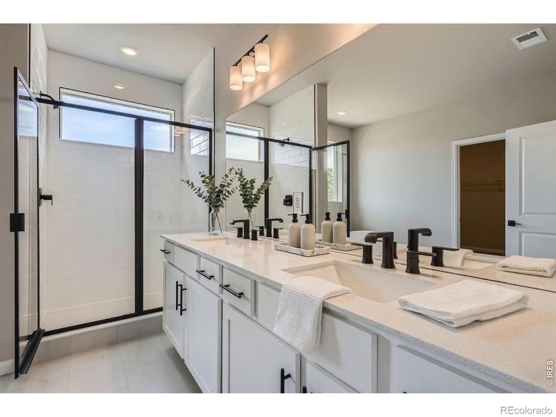 364 Rustic Barn Ln, Berthoud, CO 80513