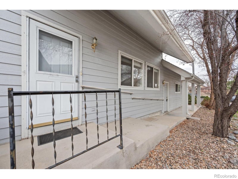 1633 Glen Moor Dr, Lakewood, CO 80215