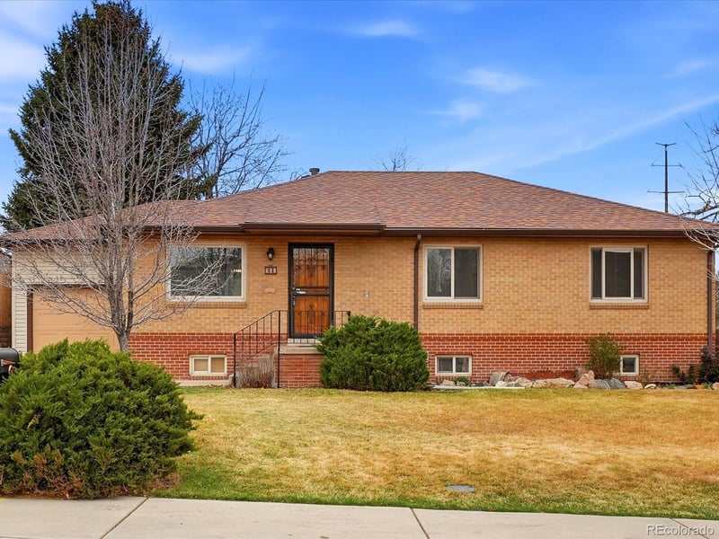 965 Saulsbury St, Lakewood, CO 80214