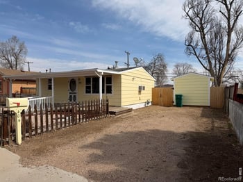 404 16th Ave Ct, Greeley, CO 80631