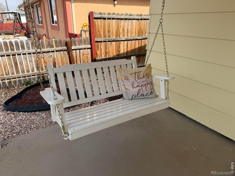 404 16th Ave Ct, Greeley, CO 80631