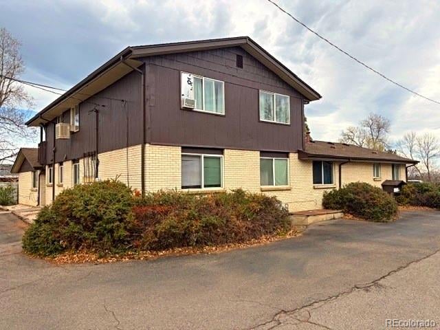 9842 22nd Pl, Lakewood, CO 80215