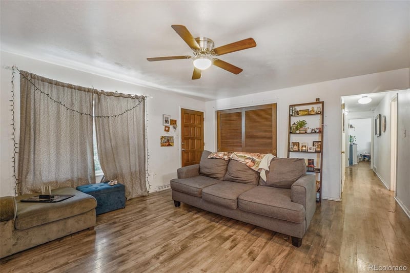 9842 22nd Pl, Lakewood, CO 80215