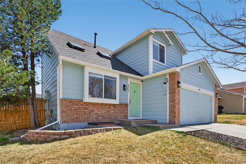 5066 Genoa St, Centennial, CO 80015