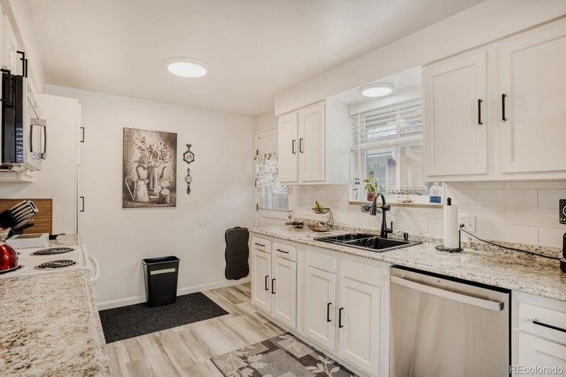 2015-2017 Newland St, Edgewater, CO 80214