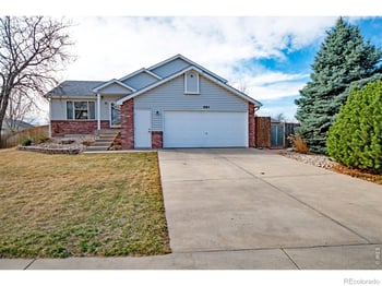 661 Brewer Dr, Fort Collins, CO 80524