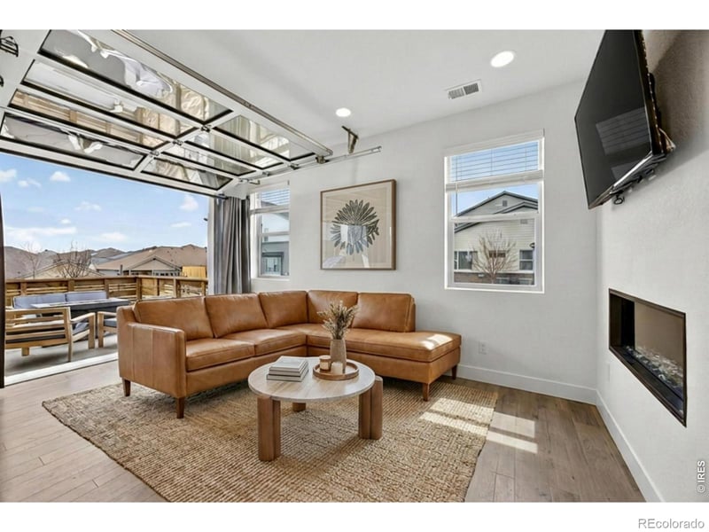 19518 Sunset Cir, Aurora, CO 80015