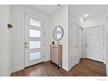 19518 Sunset Cir, Aurora, CO 80015