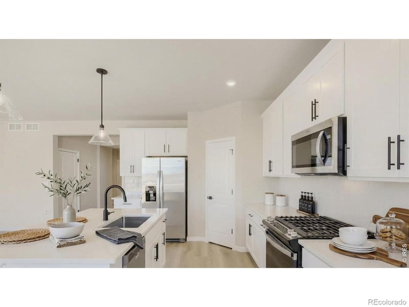 216 Sugar Beet Ln, Berthoud, CO 80513