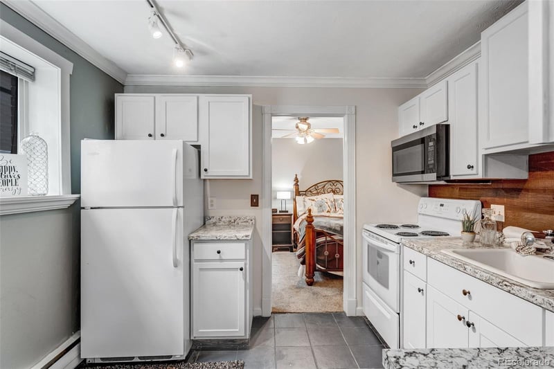 1 Pennsylvania St #101, Denver, CO 80209