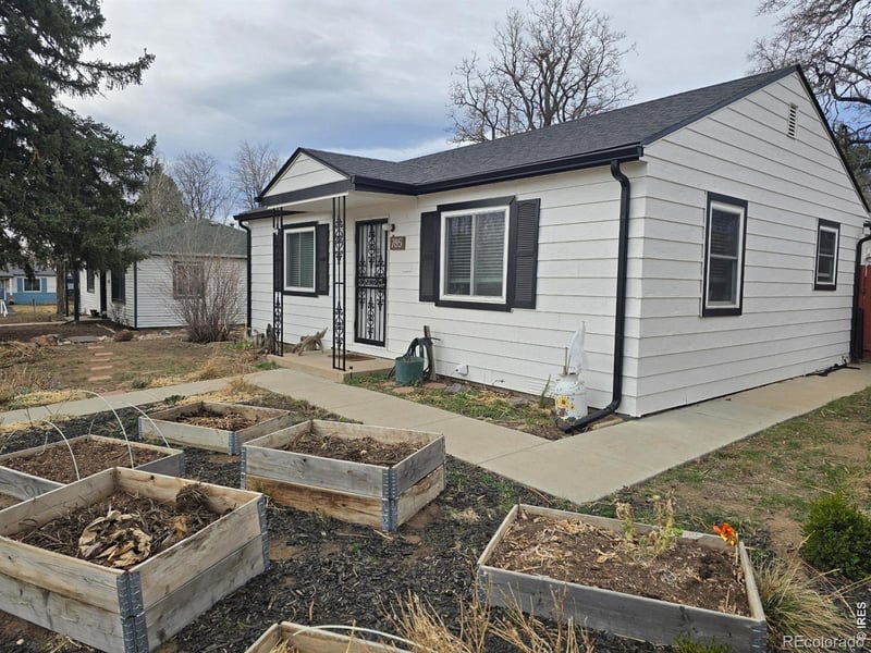 785 Navajo St, Denver, CO 80223