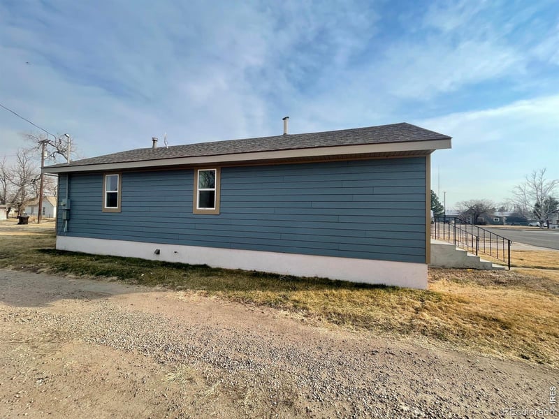 217 Nebraska Ave, Stratton, CO 80836