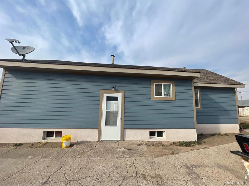 217 Nebraska Ave, Stratton, CO 80836