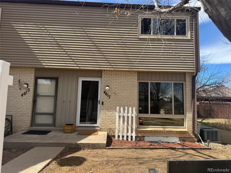 4617 Ponds Cir, Littleton, CO 80123