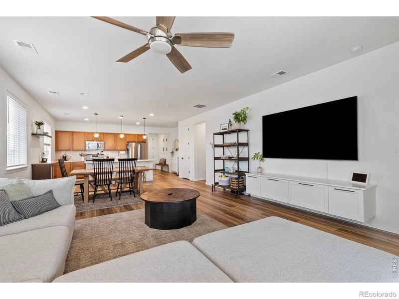 937 Eva Peak Dr, Erie, CO 80516