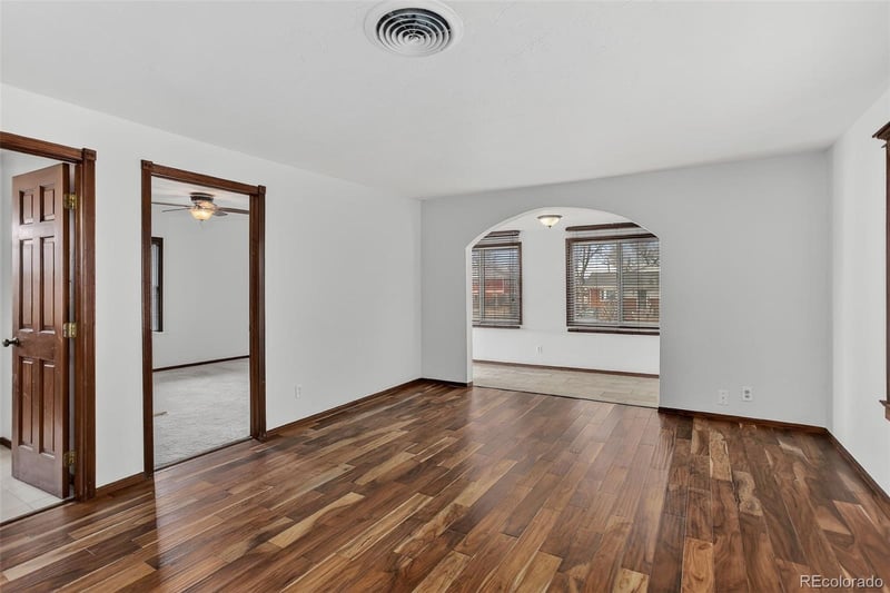 6170 Oneida St, Commerce City, CO 80022