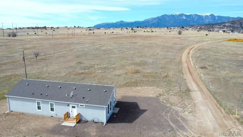 4828 Hicklin Dr, Colorado City, CO 81019