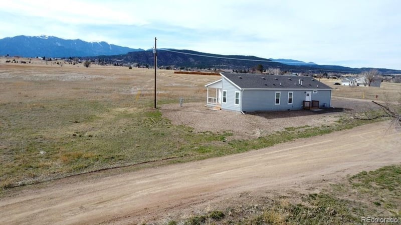 4828 Hicklin Dr, Colorado City, CO 81019