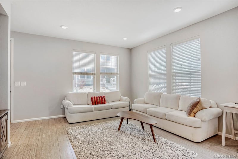 4378 Nepal Ct, Centennial, CO 80015