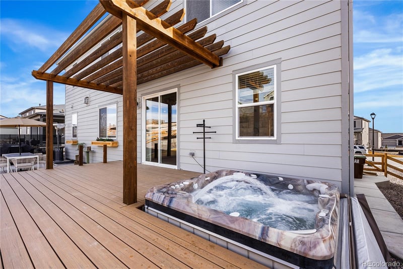 1674 Rumley Creek Dr, Windsor, CO 80550