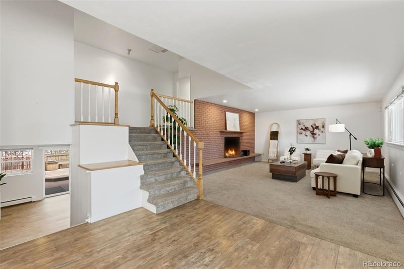 1564 Easter Cir, Centennial, CO 80122