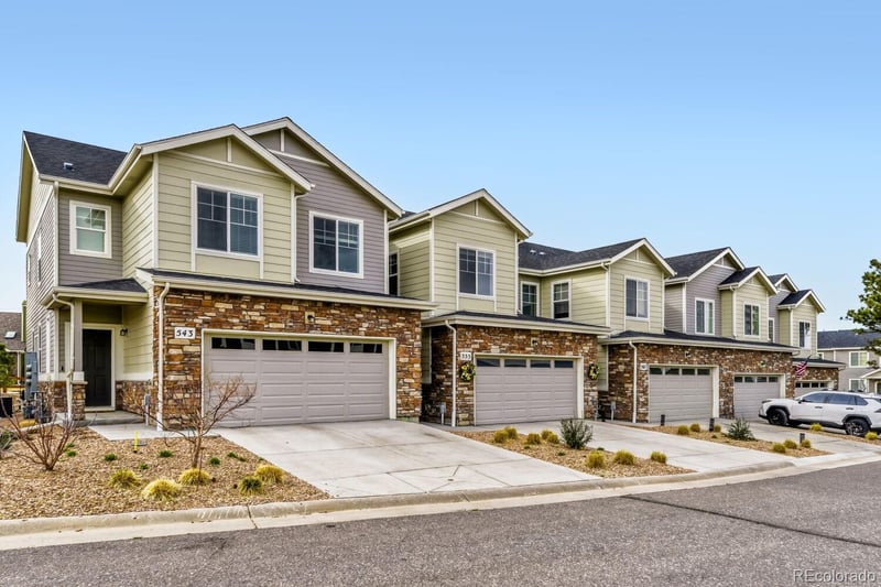 555 Whisper Wind Ln, Castle Rock, CO 80104
