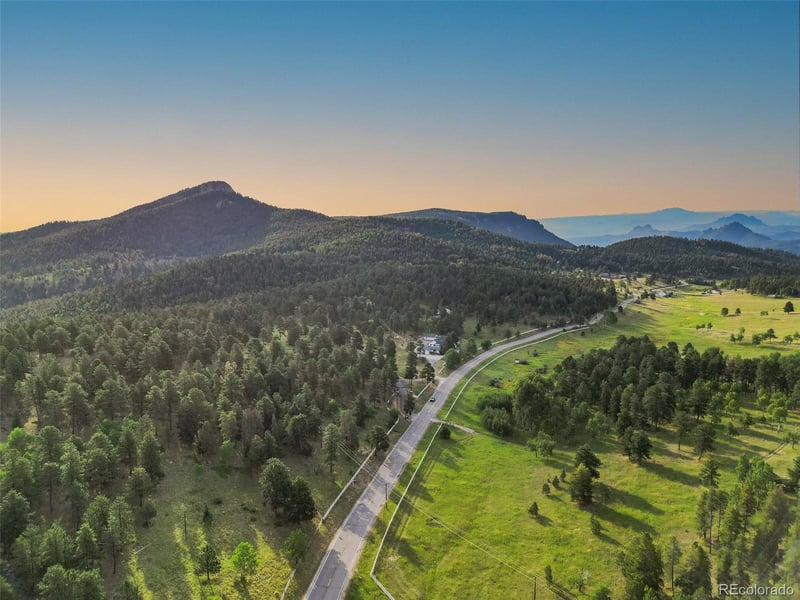 26543 Richmond Hill Rd, Conifer, CO 80433