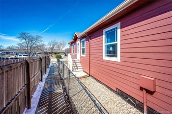 570 4th St, Bennett, CO 80102