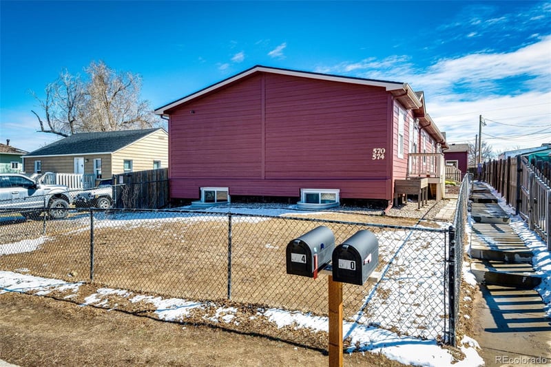 570 4th St, Bennett, CO 80102