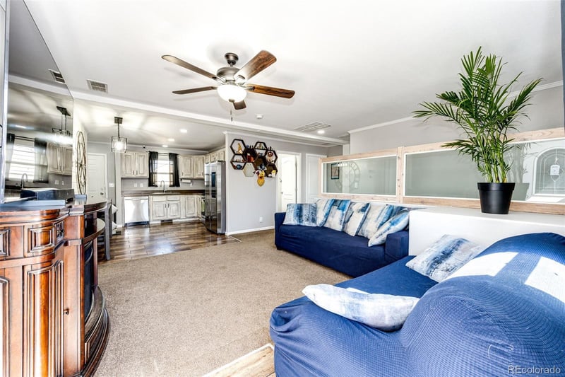 570 4th St, Bennett, CO 80102