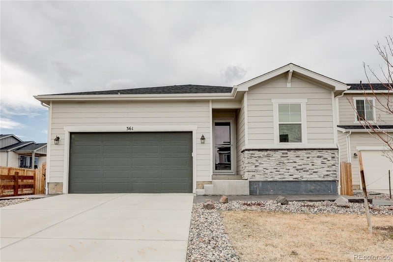 361 Edge Cliff St, Castle Rock, CO 80104