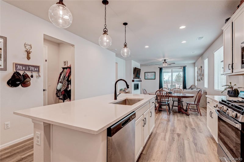 361 Edge Cliff St, Castle Rock, CO 80104