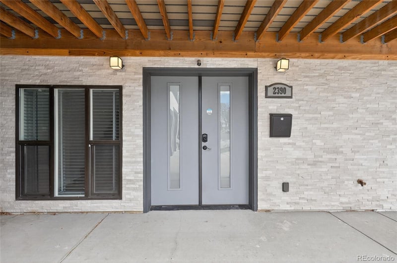 2390 Holly St, Denver, CO 80222