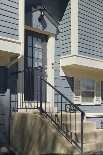 19661 Bethany Dr, Aurora, CO 80013