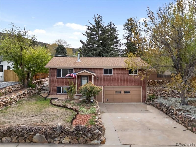 570 Vista Dr, Castle Rock, CO 80104
