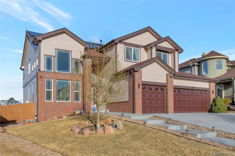 2430 Fundy Cir, Aurora, CO 80013