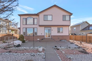 2430 Fundy Cir, Aurora, CO 80013
