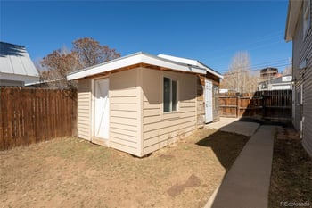 695 Agate Ave, Granby, CO 80446