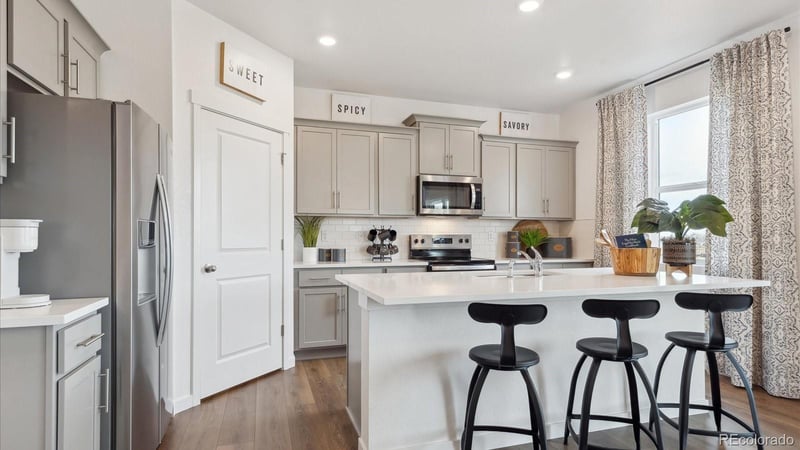 43128 Ganton Club St, Elizabeth, CO 80107